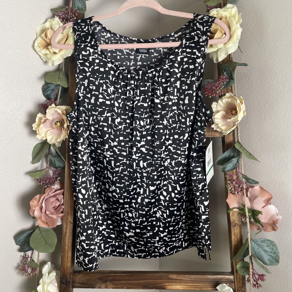 Sharon Young Women's Sleeveless Top Geometric Print, Size Large NWT